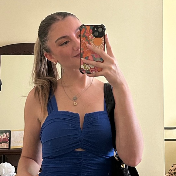 Meet your Posher, Ally - Picture 1 of 1